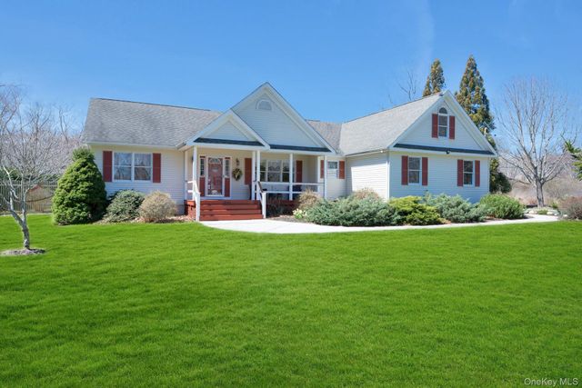 3045 Rocky Point Road, East Marion, NY 11939