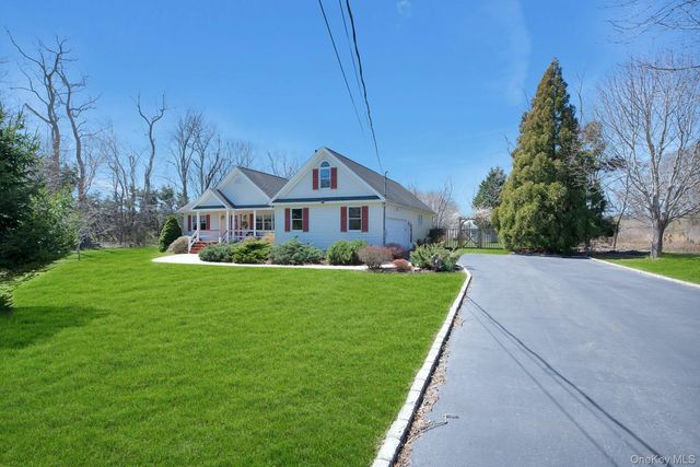3045 Rocky Point Road, East Marion, NY 11939