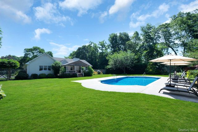 3045 Rocky Point Road, East Marion, NY 11939