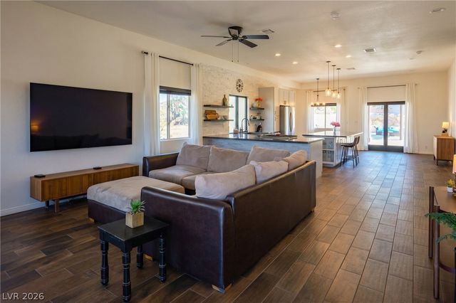 1129 Rubellite Street, Henderson, NV 89011