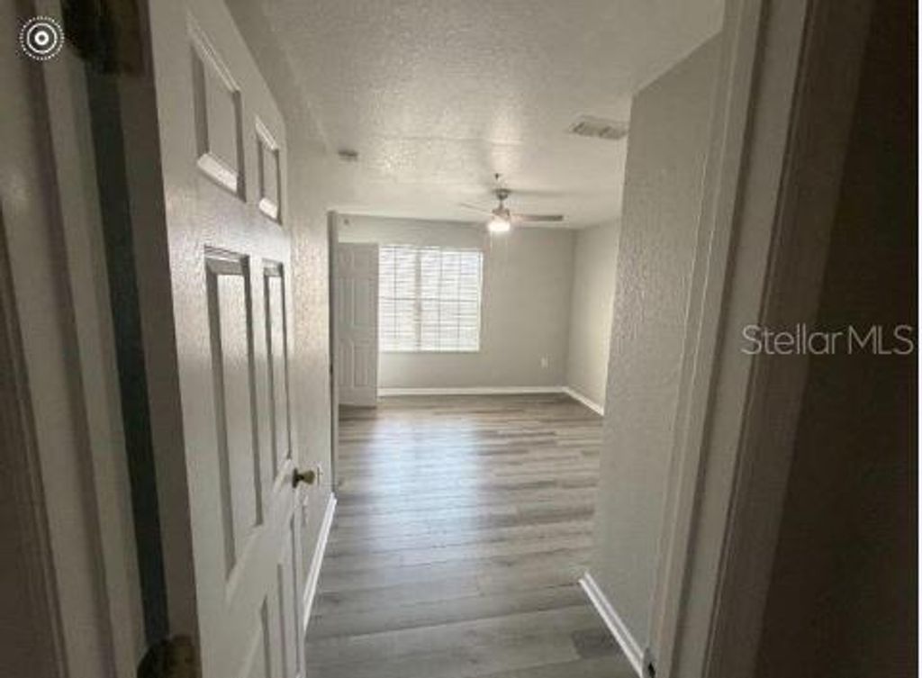 Image 10 of property listing at 3016 ASHLAND LANE S, Kissimmee, FL 34741