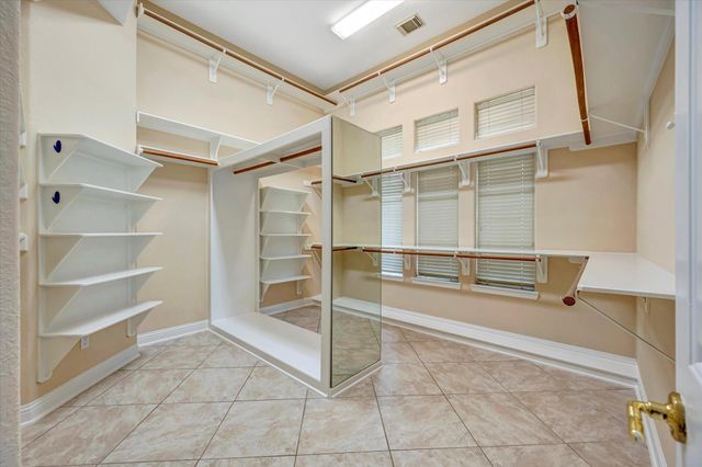 4522 Amble Oak Court, Houston, TX 77059