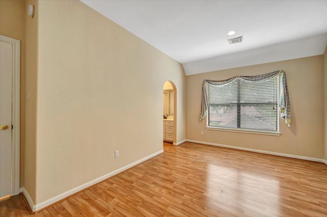 4522 Amble Oak Court, Houston, TX 77059