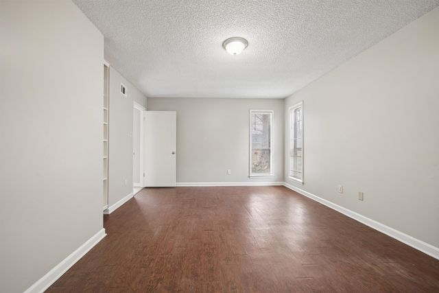 4328 W HUNTERS GLEN ST, Memphis, TN 38128