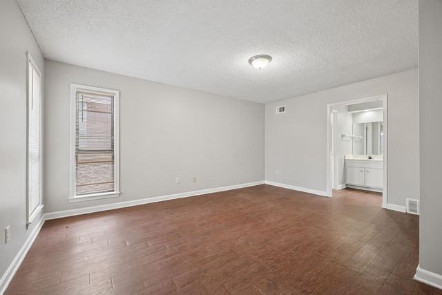 4328 W HUNTERS GLEN ST, Memphis, TN 38128