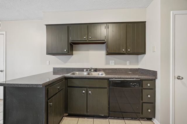 4328 W HUNTERS GLEN ST, Memphis, TN 38128