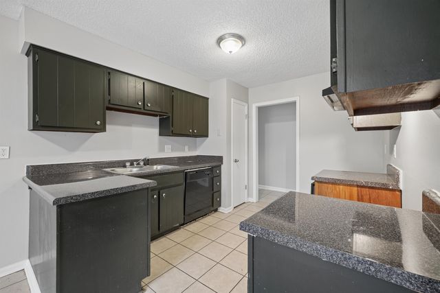 4328 W HUNTERS GLEN ST, Memphis, TN 38128