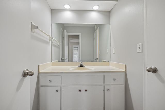 4328 W HUNTERS GLEN ST, Memphis, TN 38128