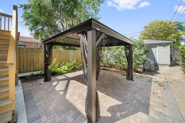 4150 N Ashland Avenue, Chicago, IL 60613