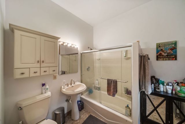 4150 N Ashland Avenue, Chicago, IL 60613