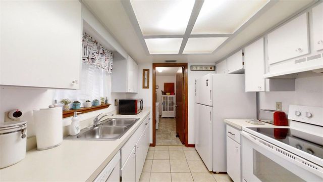 8368 SW 105TH PLACE, Ocala, FL 34481