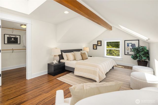 110 NE 59th Street, Seattle, WA 98105