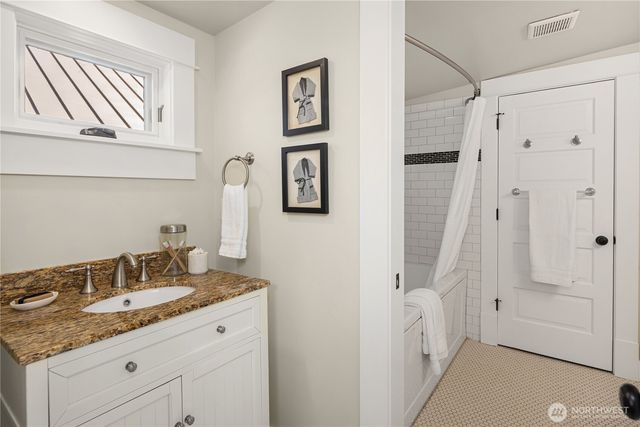 110 NE 59th Street, Seattle, WA 98105