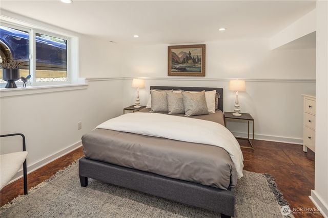 110 NE 59th Street, Seattle, WA 98105