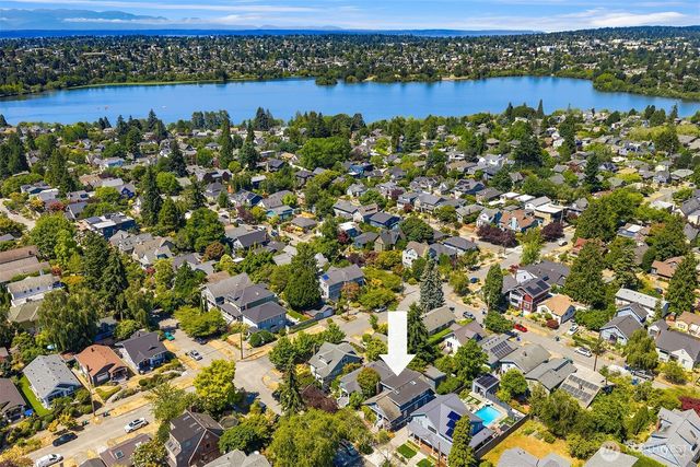 110 NE 59th Street, Seattle, WA 98105