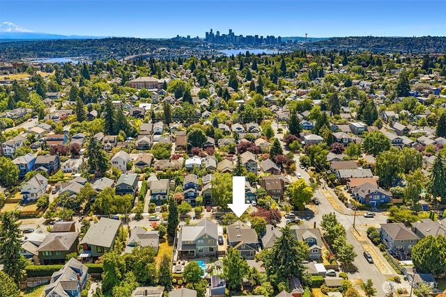 110 NE 59th Street, Seattle, WA 98105