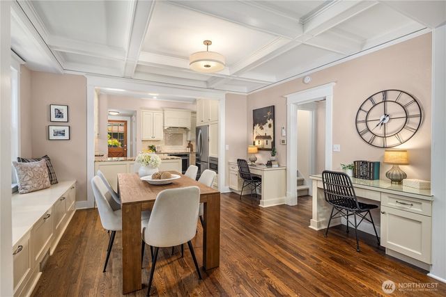 110 NE 59th Street, Seattle, WA 98105