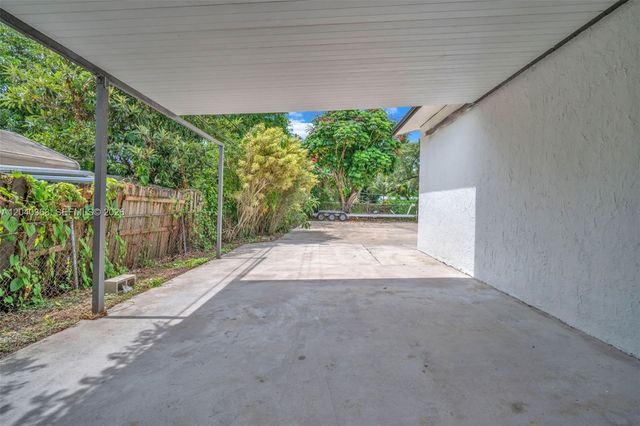5096 SW 28th Terrace, Fort Lauderdale, FL 33312