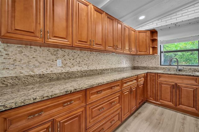 5096 SW 28th Terrace, Fort Lauderdale, FL 33312