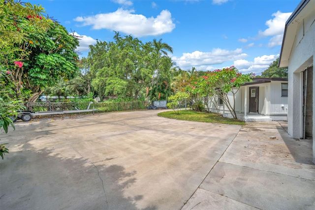 5096 SW 28th Terrace, Fort Lauderdale, FL 33312