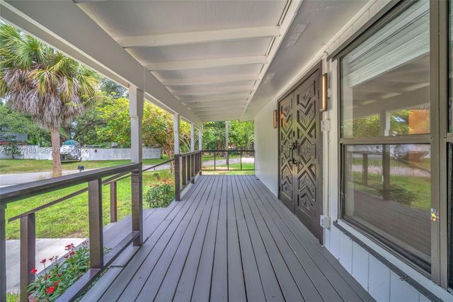 5096 SW 28th Terrace, Fort Lauderdale, FL 33312