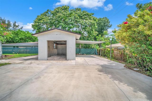 5096 SW 28th Terrace, Fort Lauderdale, FL 33312