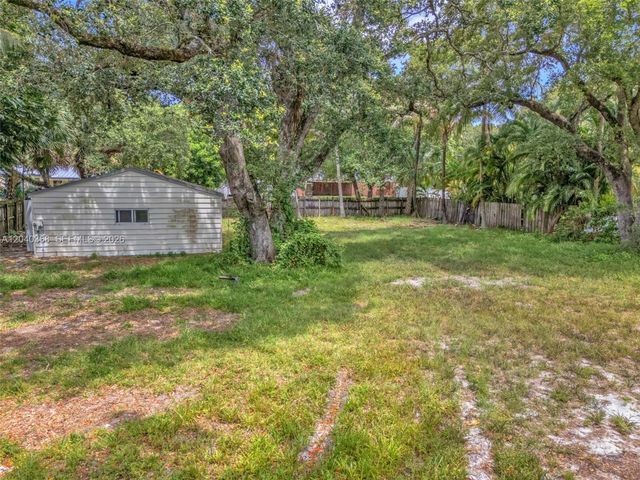 5096 SW 28th Terrace, Fort Lauderdale, FL 33312