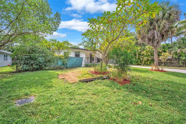 5096 SW 28th Terrace, Fort Lauderdale, FL 33312
