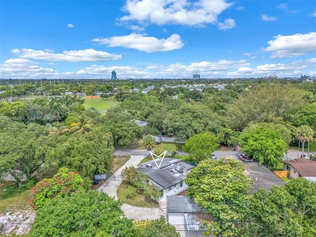 5096 SW 28th Terrace, Fort Lauderdale, FL 33312