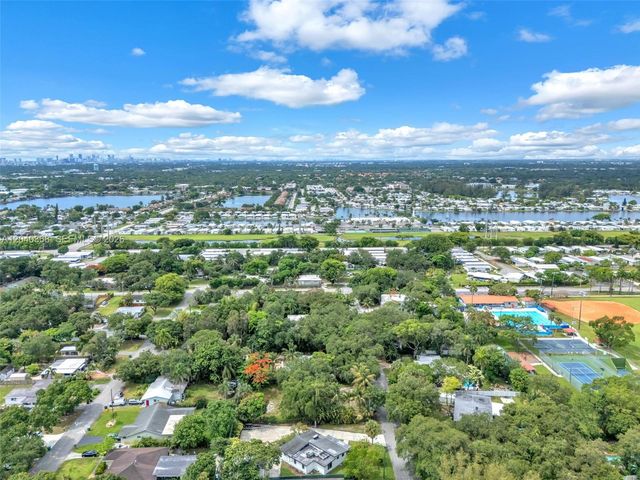 5096 SW 28th Terrace, Fort Lauderdale, FL 33312