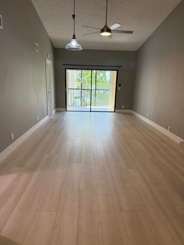 2650 Greenwood Terrace 2220, Boca Raton, FL 33431