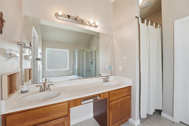 13415 Jersie Violet Lane, Houston, TX 77014