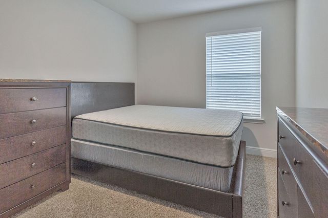 1022 Mclaren Circle, Fort Walton Beach, FL 32547