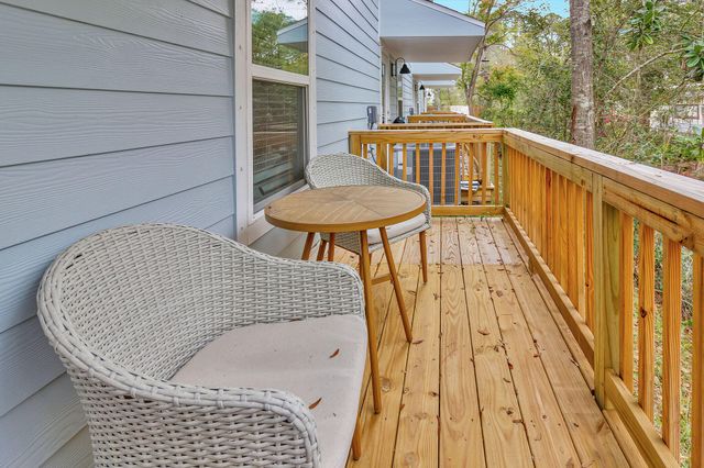 1022 Mclaren Circle, Fort Walton Beach, FL 32547