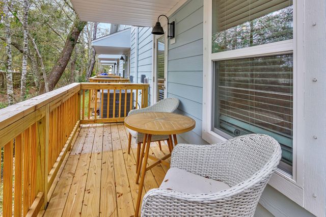 1022 Mclaren Circle, Fort Walton Beach, FL 32547