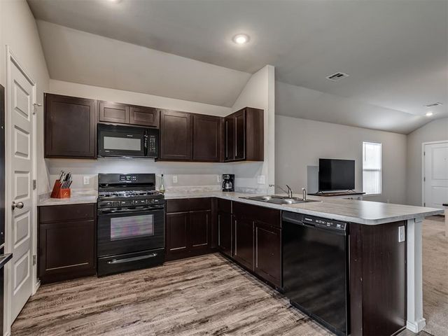 1410 Madison Avenue, Shawnee, OK 74804