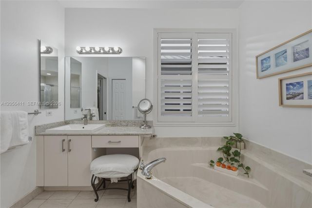 1032 NW 139th Ter, Pembroke Pines, FL 33028