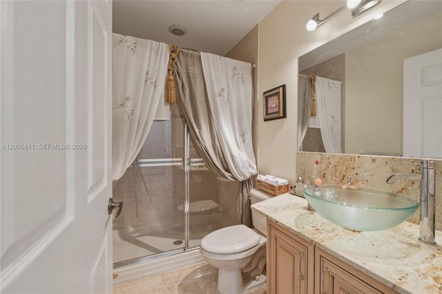1032 NW 139th Ter, Pembroke Pines, FL 33028
