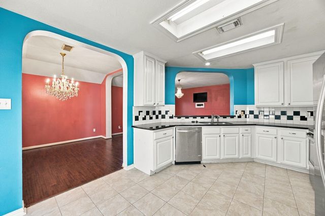 8222 Soledad Drive, Houston, TX 77083