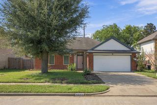 8222 Soledad Drive, Houston, TX 77083