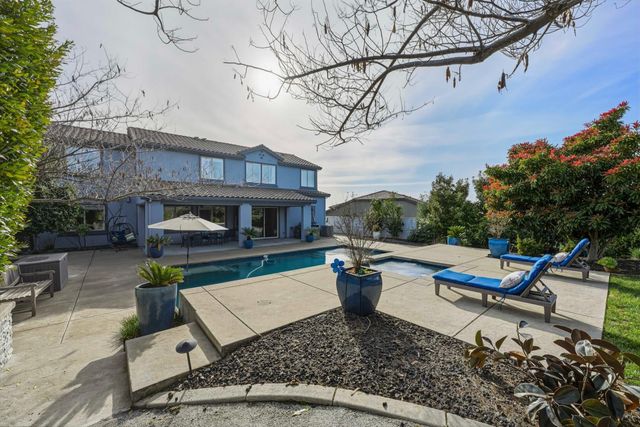 235 Almond Ridge Ct, El Dorado Hills, CA 95762