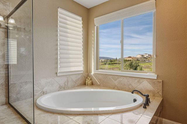 235 Almond Ridge Ct, El Dorado Hills, CA 95762