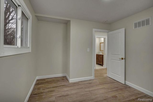 31208 Windsor Street, Westland, MI 48185