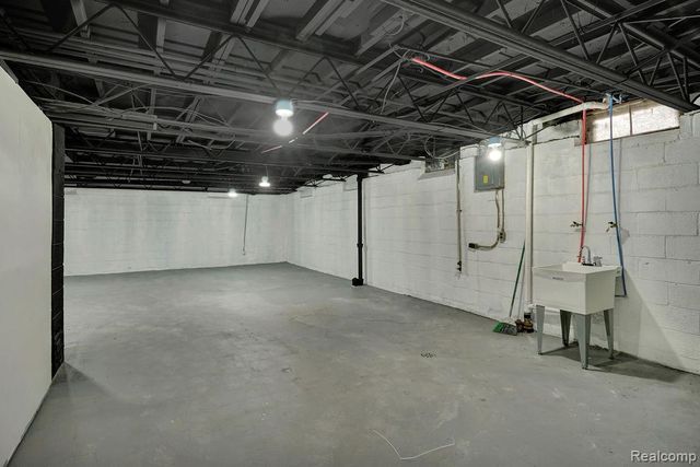 31208 Windsor Street, Westland, MI 48185