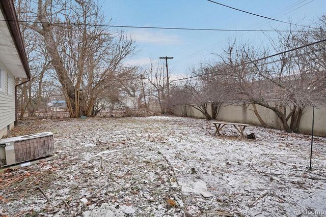 31208 Windsor Street, Westland, MI 48185