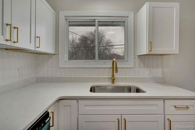 31208 Windsor Street, Westland, MI 48185