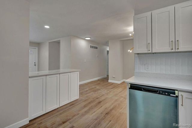 31208 Windsor Street, Westland, MI 48185