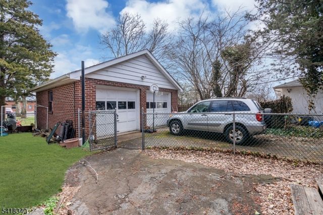 180 N Gaston Ave, Somerville Boro, NJ 08876