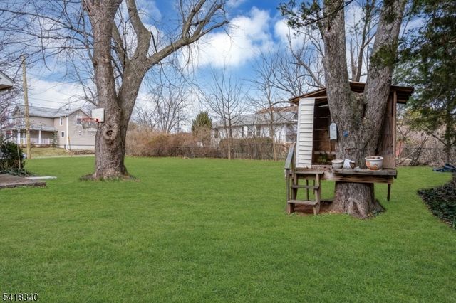 180 N Gaston Ave, Somerville Boro, NJ 08876