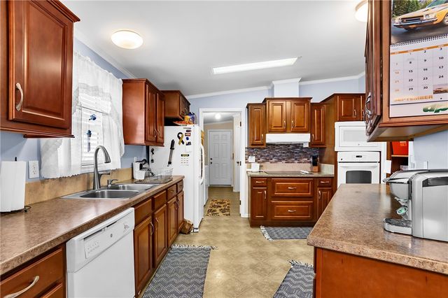 126 York, Cranberry Twp, PA 16066